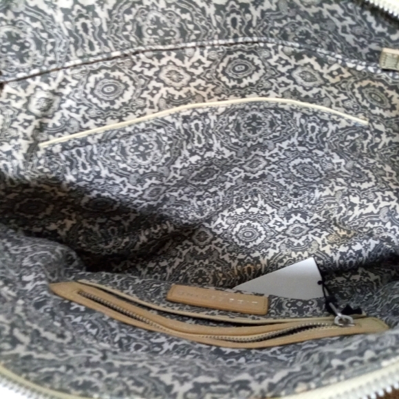 Leibeskind Berlin Leather Tote Bag - Picture 12 of 12